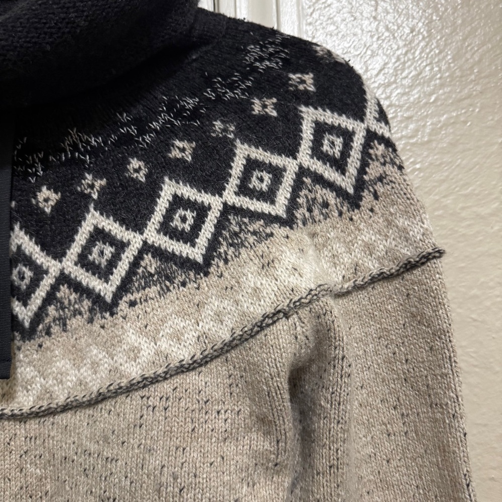 Eddie Bauer mohair and wool cowl neck sweater - Picture 4 of 9